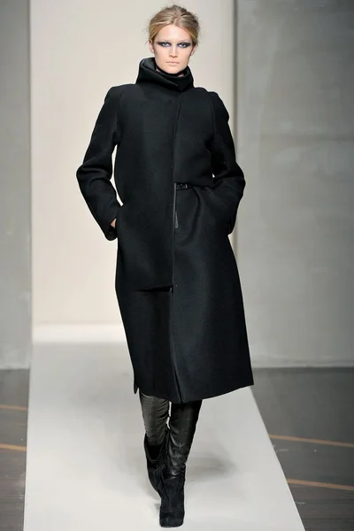 Look 4